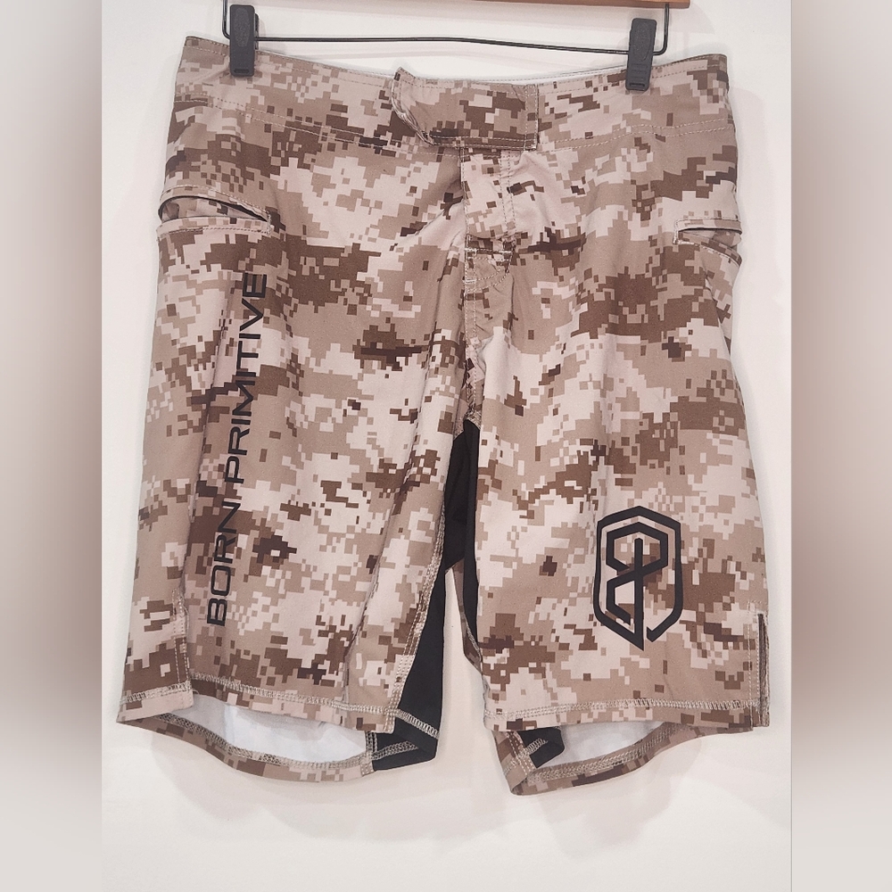 Born Primitive Training Shorts Camo Size 30 (Fits 32)
